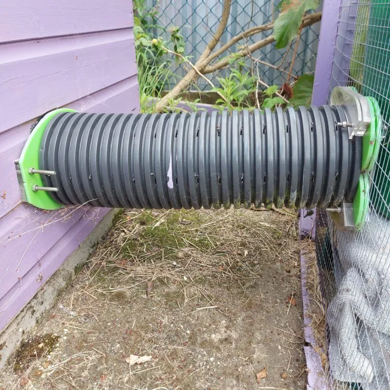 Connecting a run and large enclosure
