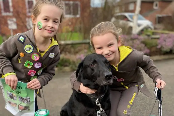 Children fundraising for Woodgreen